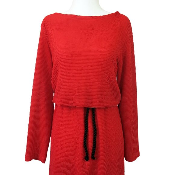 Vicky Vaughn Red Crepe Dress – 1970s Vintage, Belted, Small, Scoop Back - Picture 2 of 10